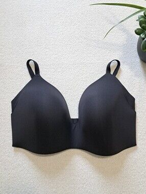 Knix Wing Woman Bra Black Women's Knix Size 8 Bra Smooth Contour Adjustable